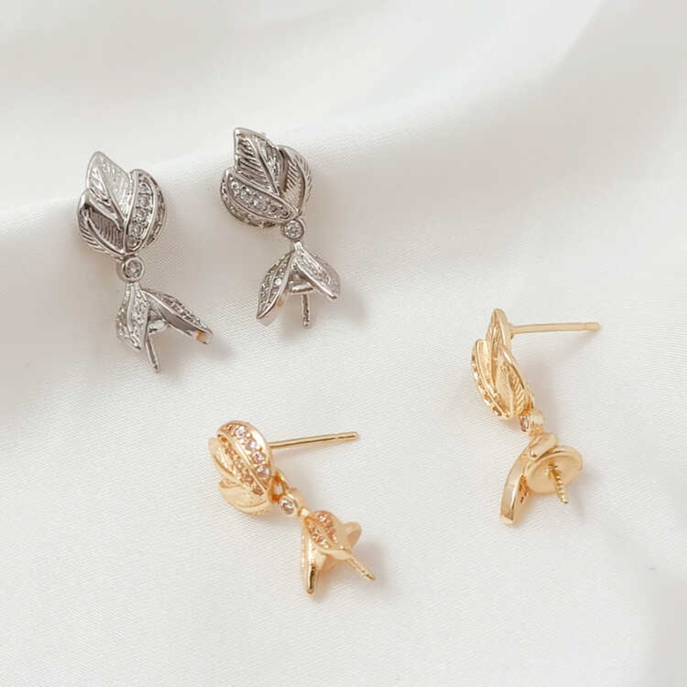 Pearl Earring Stud - 14K Micro-zirconium Baroque Brushed Magnolia Flower