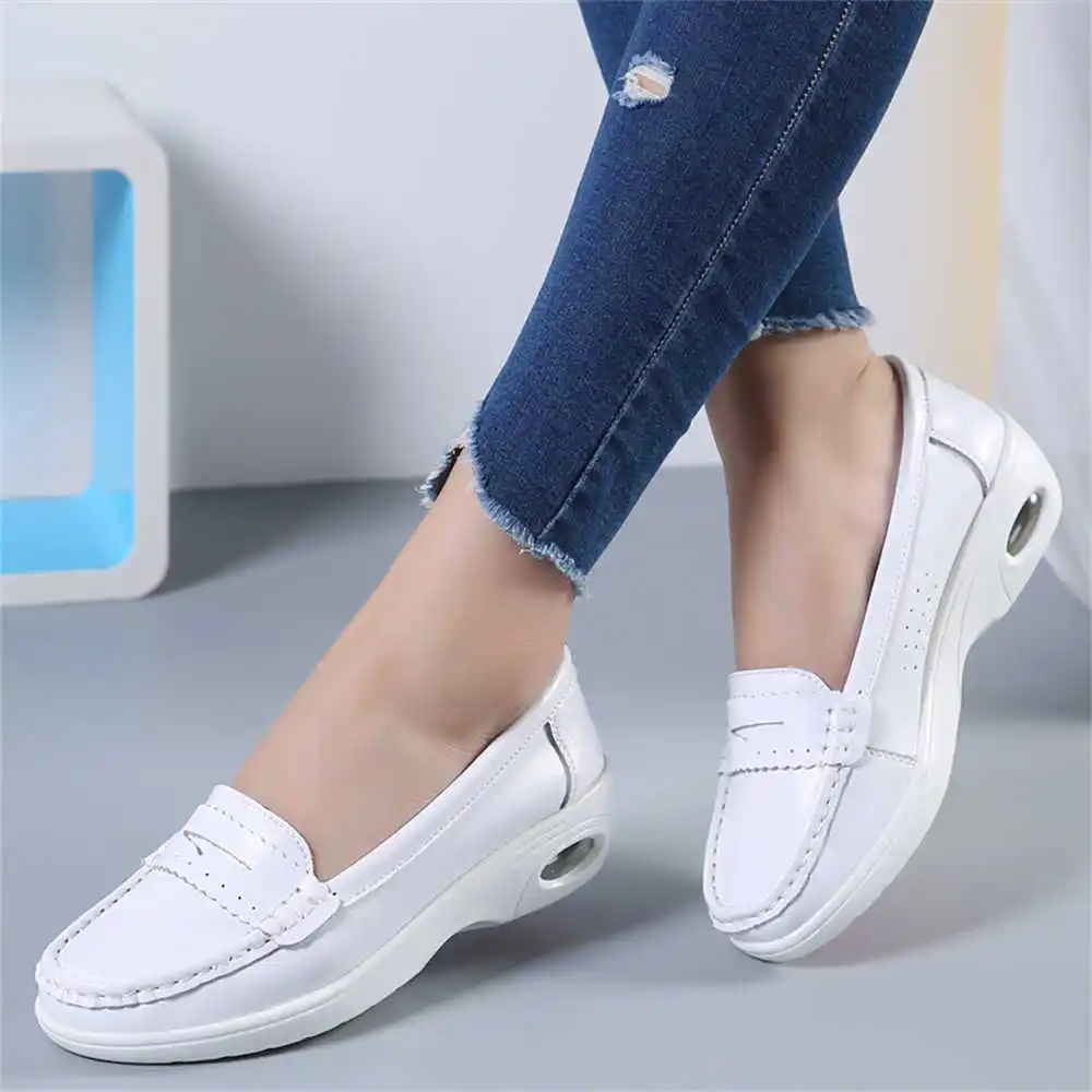 Thick Sole Slipon White Traine - Formal Women Daily Wear Slippers ulasan dan harga